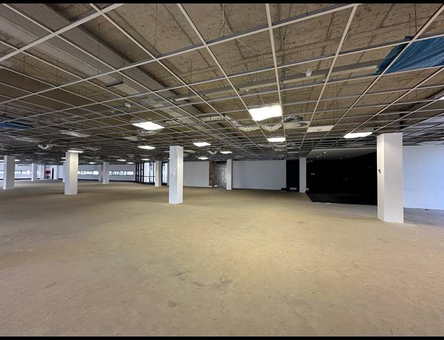 1,442M² OFFICE TO LET IN SANDTON CENTRAL